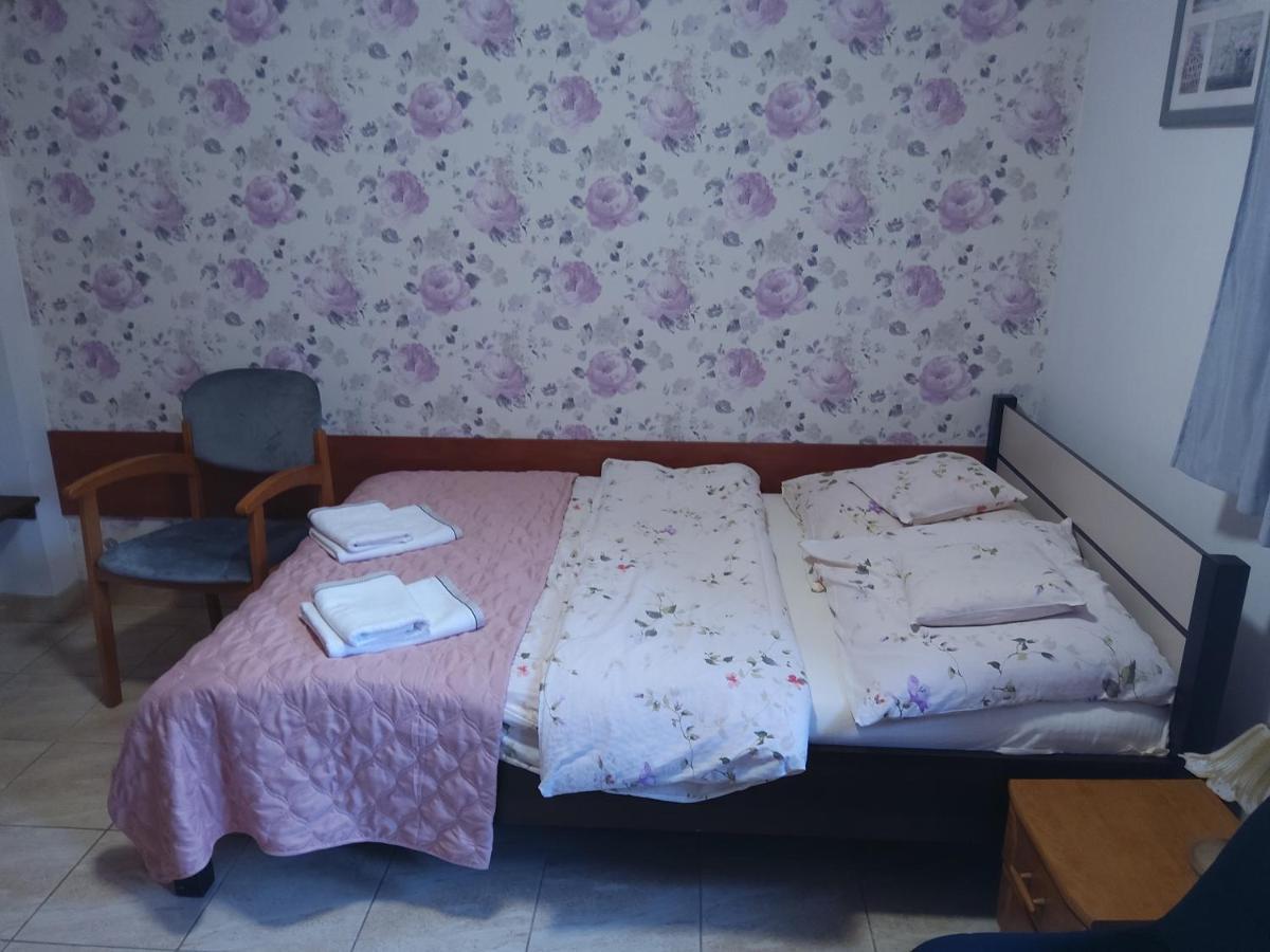 Pokoje Goscinne Sobieszow Jelenia Góra Eksteriør billede