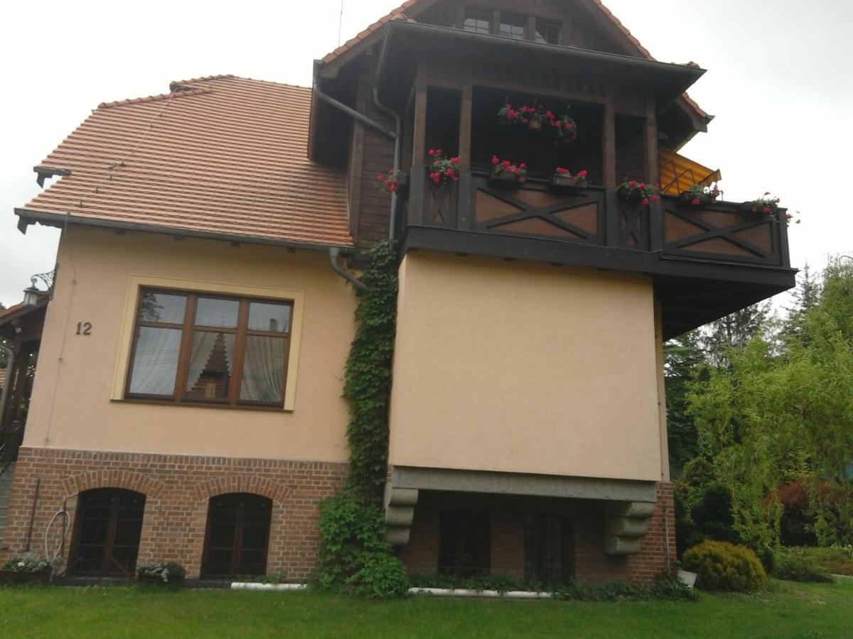 Pokoje Goscinne Sobieszow Jelenia Góra Eksteriør billede